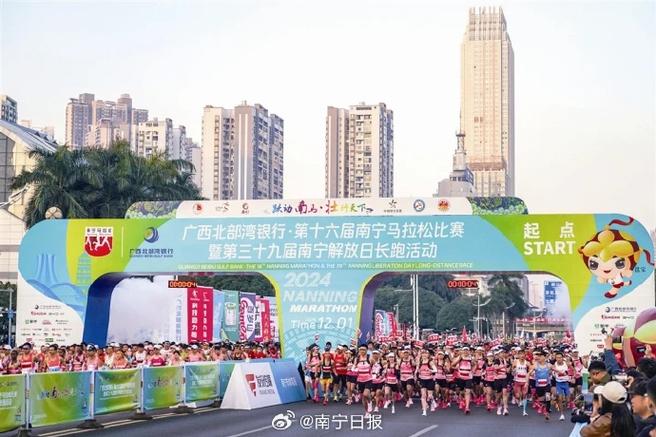 不足以與他